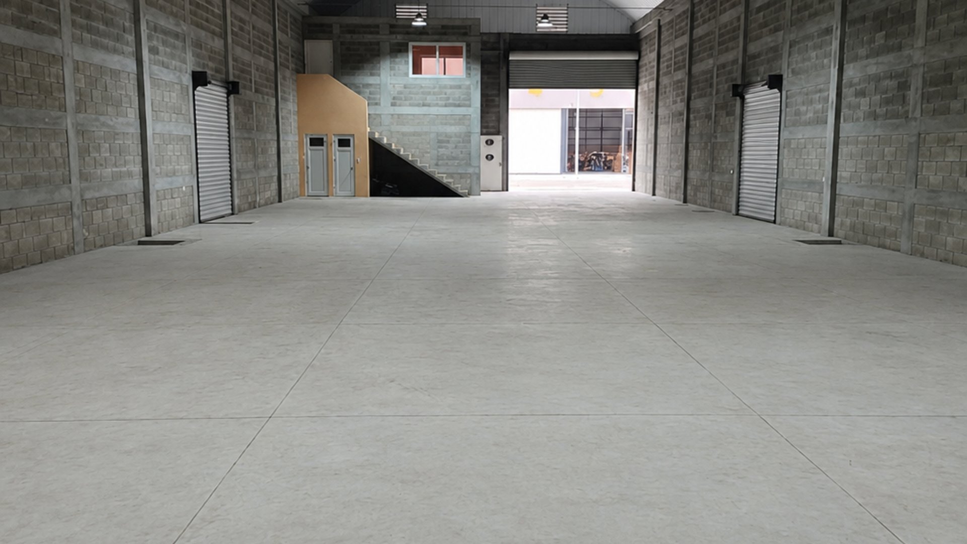 Distripark Bodega en Renta sobre la CA-9 - Miniatura 4