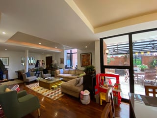 Apartamento de 2 niveles con jardín en venta Encinos, zona 16 - 2