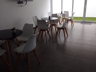 LINDO Y COMODO APARTAMENTO EN RENTA ZONA 12 - 2