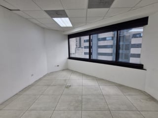 OFICINA en renta en Edificio Corporativo de zona 10 - 3