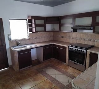 CASA EN COLONIA VISTA VERDE, SAN CRISTOBAL ZONA 8 DE MIXCO