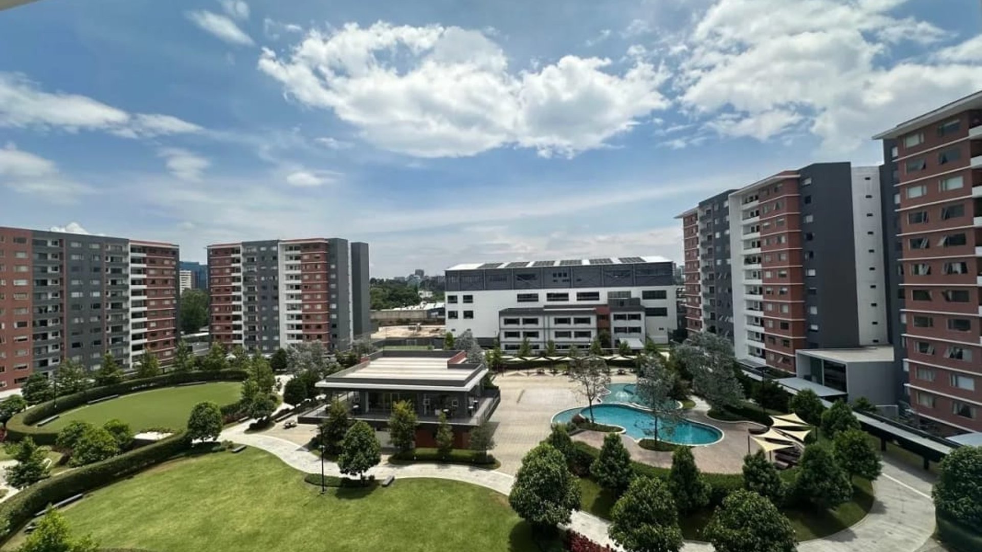 Precioso Apartamento En Venta En Segheria, Zona 14 - Miniatura 2