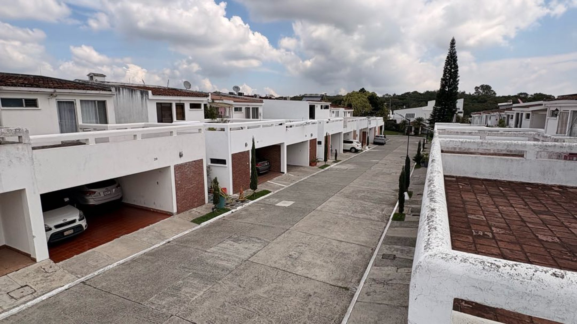 Casa en venta o alquiler en Santa Amelia 2, zona 16