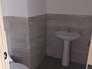 Alquilo Oficina en Edificio Cero Diez 01010 - 5