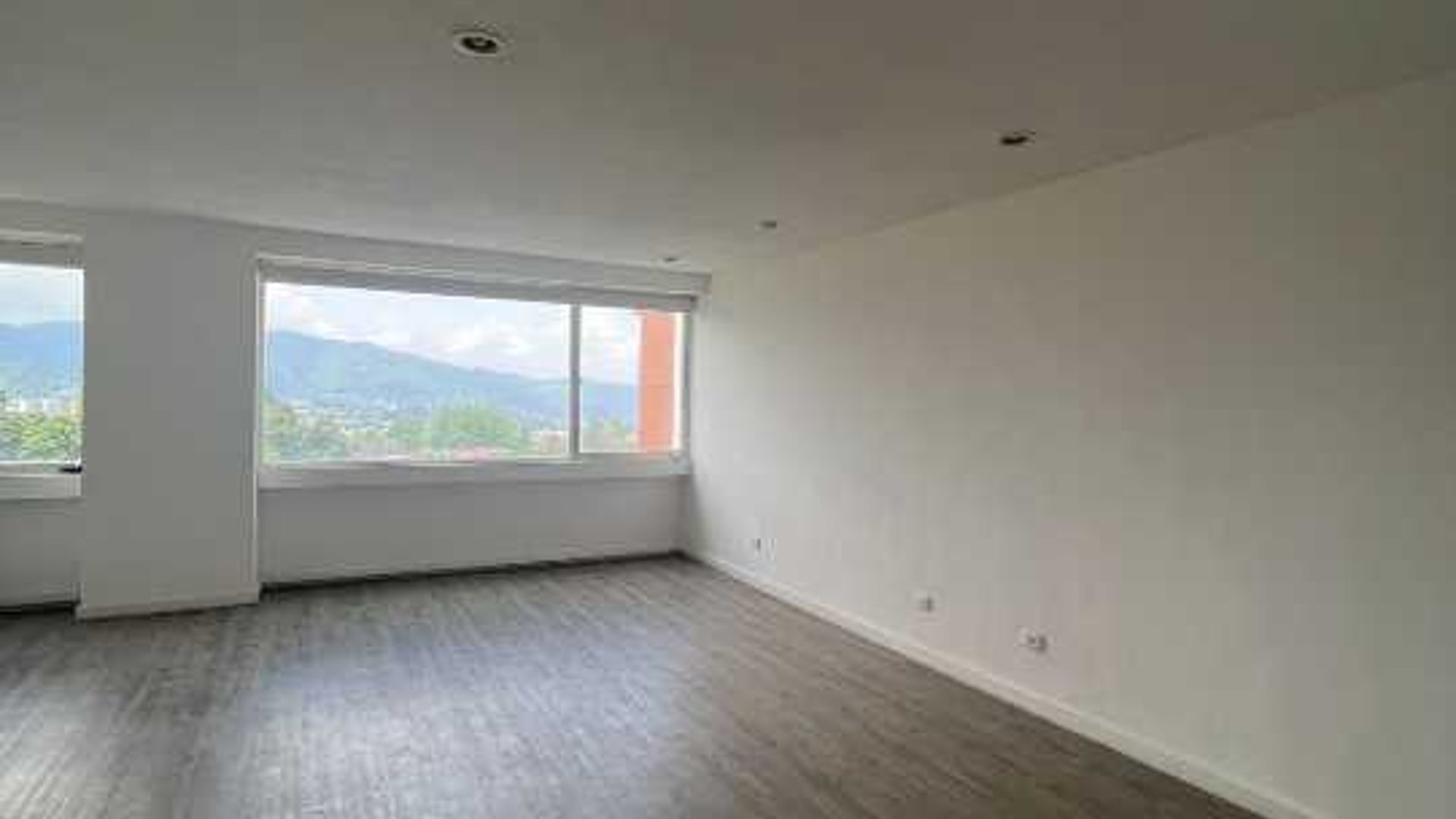Vendo Lindo y Amplio Penthouse Edificio Antiguo zona 14 - Miniatura 10