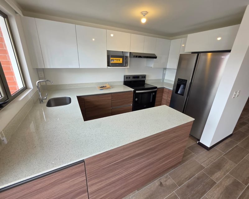 Apartamento en Edificio Segheria, Zona 14 ref-6160