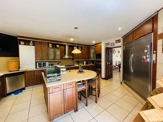 VENTA DE HERMOSA Y AMPLIA CASA - LA ENCANTADA, KM 12.7 CES - 3
