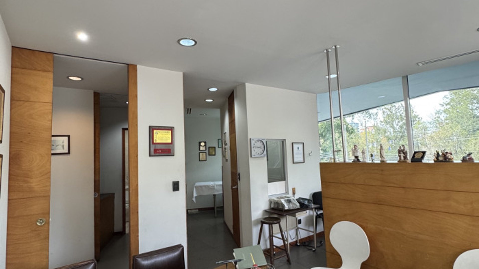 Oficina en Renta y venta Zona 15 Edificio Avante - Miniatura 2