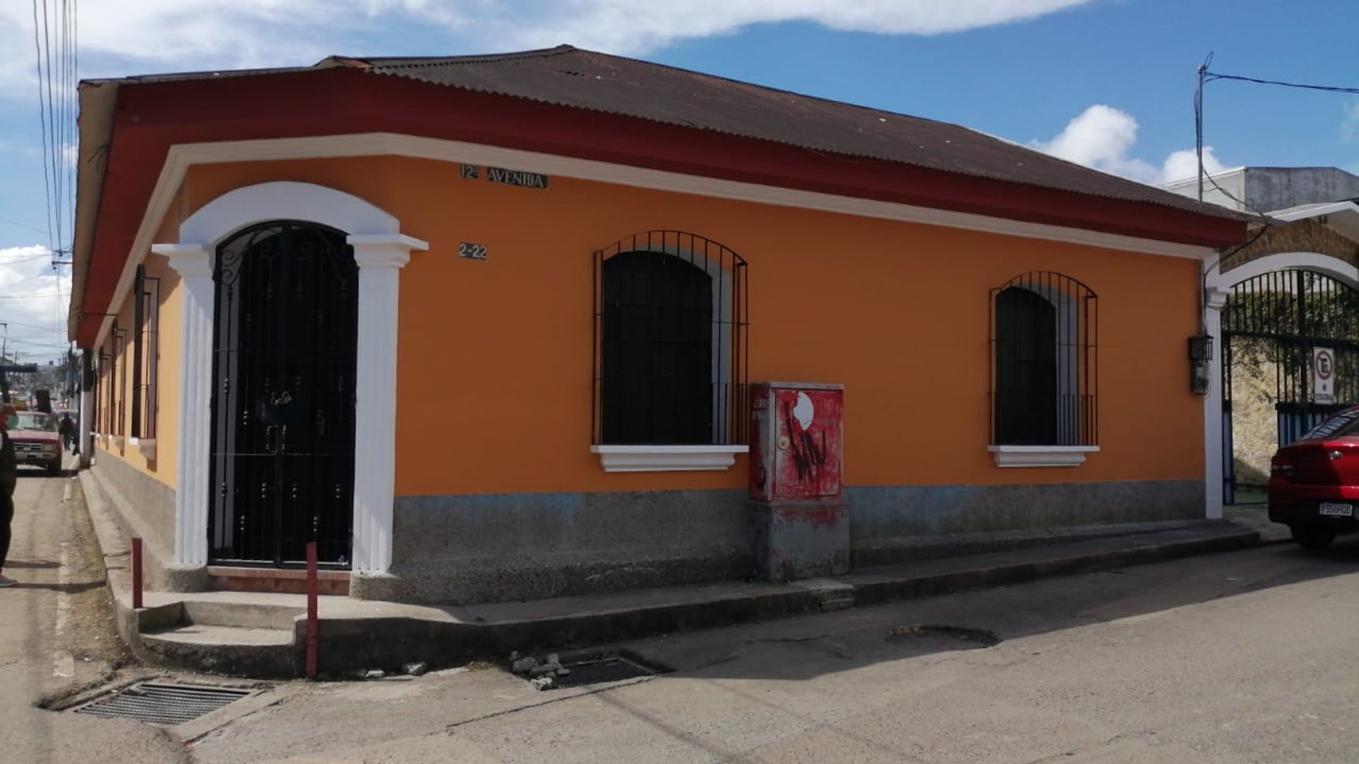 Linda y Amplia Casa en Alquiler en Cobán - Miniatura 6