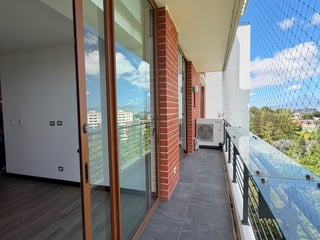 *Venta de amplio apartamento nivel alto en San Isidro 20/21 Zona 16* - 5