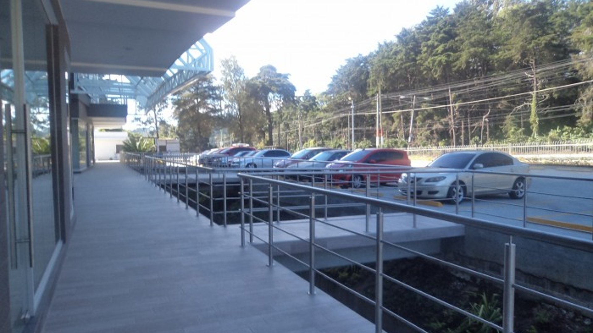 Alquilo Oficina con 86.20m2 en Carretera El Salvador - Miniatura 3
