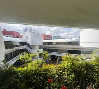 📍 OFICINA EN VENTA – 98 M² + 5 AMBIENTES | EDIFICIO EL PATIO | ZONA 4