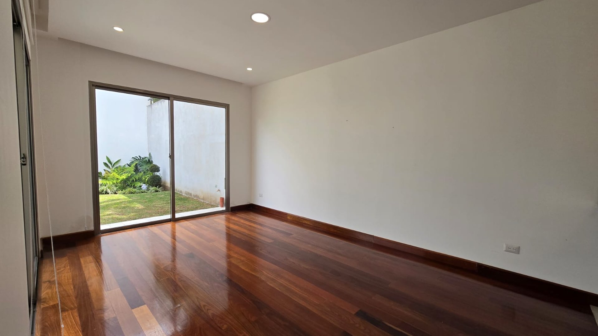 VENTA Casa en San José Pinula El Platanar - Miniatura 3