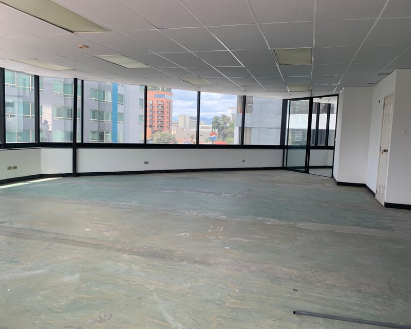 OFICINA DE 183 M2 EN EDIFICIO MURANO CENTER ZONA 10
