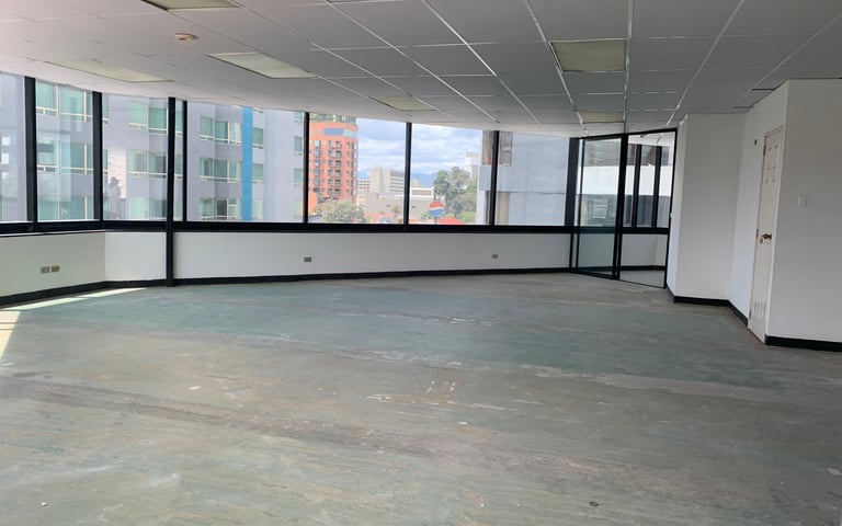 OFICINA DE 183 M2 EN EDIFICIO MURANO CENTER ZONA 10