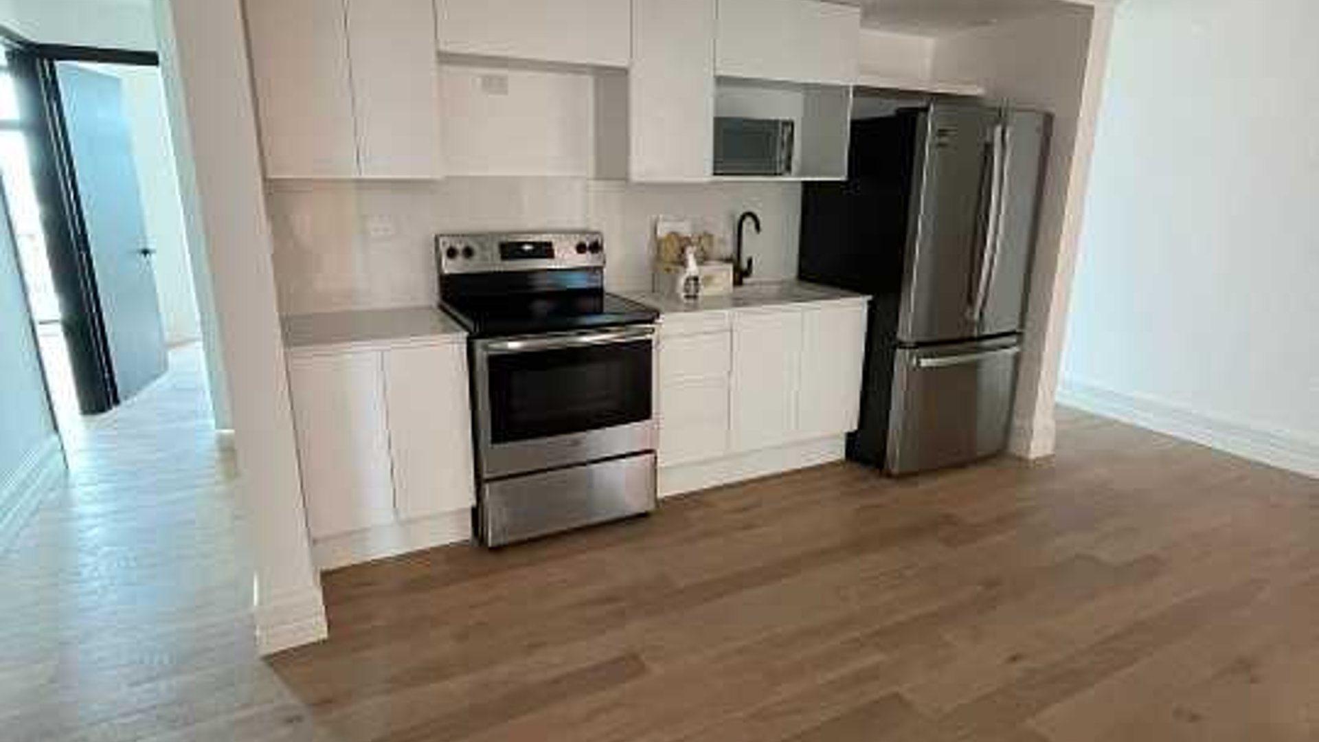 Zona 5 Alquilo Apartamento - Miniatura 2