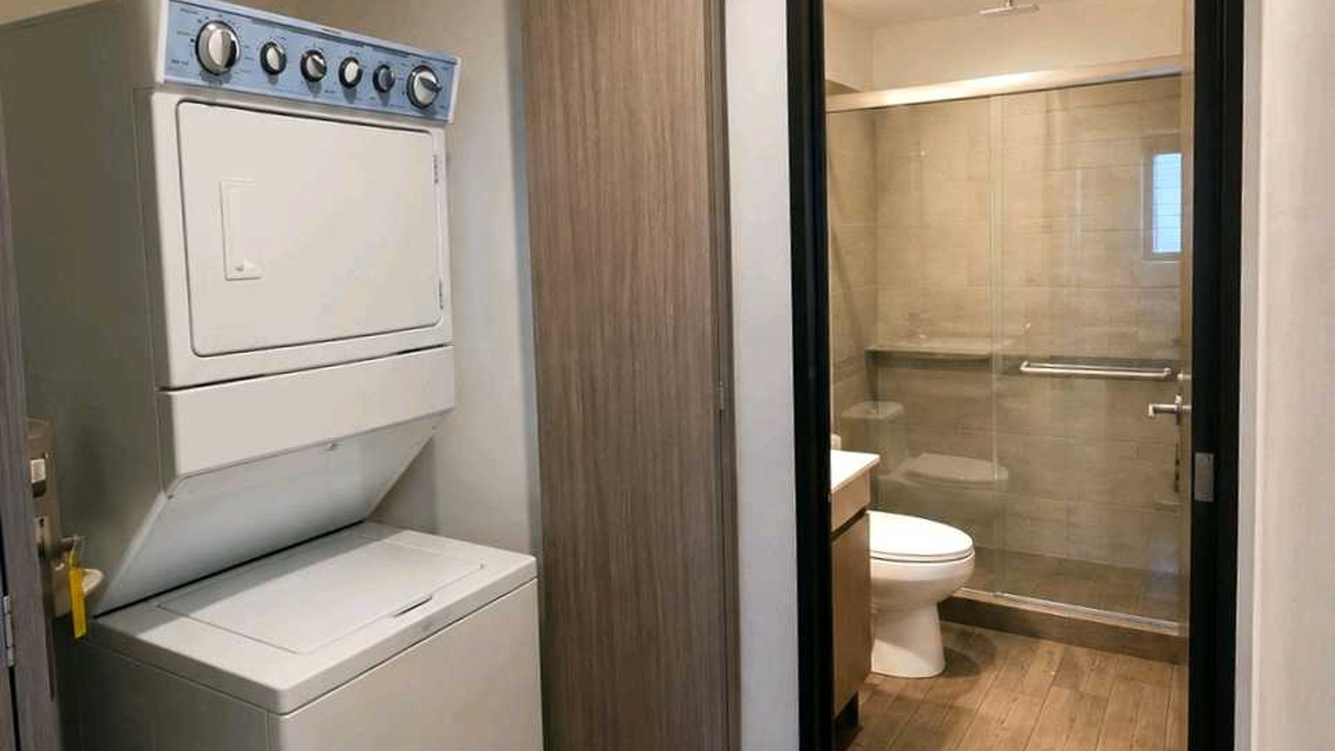 APARTAMENTO EN ALQUILER????Edificio Verona, Zona 10 - Miniatura 7