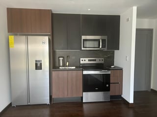 Bellísimo Apartamento En Renta En Atarah, Zona 10 - 2