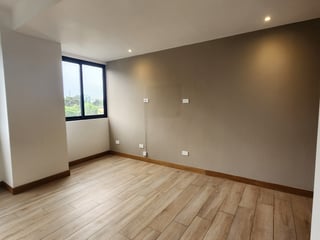 Apartamento en venta en la zona 14 la Villa - Image 16