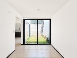 CASA  EN RENTA SIN MUEBLES EN SENDEROS DEL COMENDADOR - Image 6