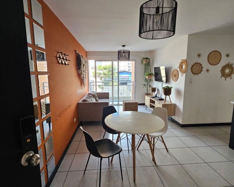 Apartamento en venta zona 7 Villas El Pedregal