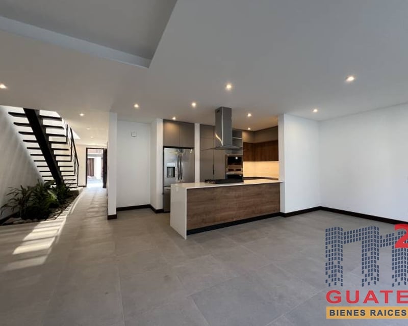 Casa en Renta, Zona 10 (R10170)