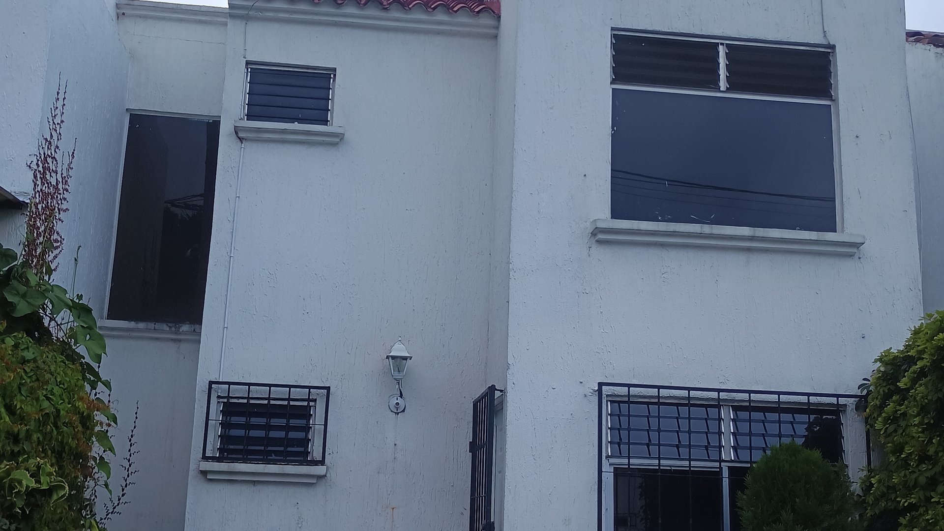 Casa en alquiler en cañadas de San José pinula - Image 1