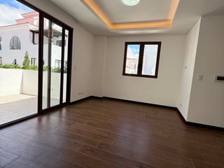 Rento apartamento para estrenar en Lirios de Cayalá 4, zona 16 - 2