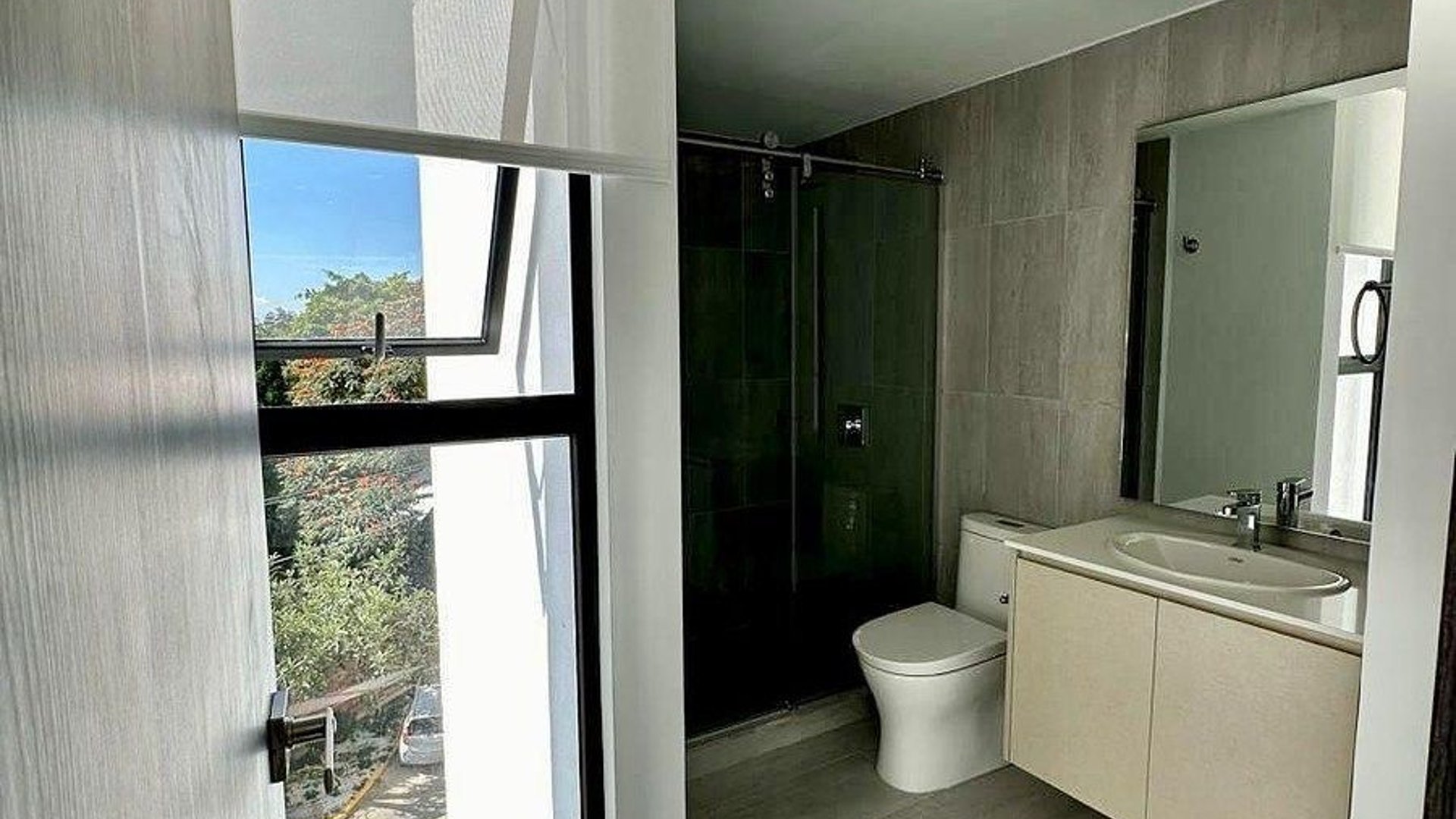 Apartamento en Venta – Edificio Morea, Zona 15 VHII - Miniatura 5