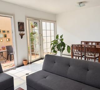 CASA EN VENTA | 3 HABITACIONES | ZONA 14, LA VILLA