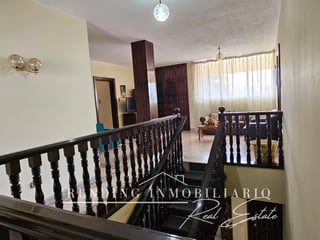 Building for Sale in Zone 1 | 965 m² Construction + 10 Parking Spaces - Image 4