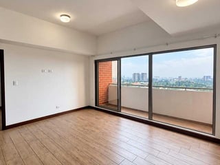 APARTAMENTO EN ALQUILER 📍 Edificio Casalini, Zona 10, Diagonal 6 - 2