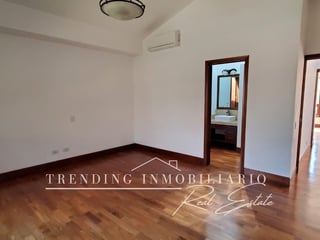 House for Sale Encinos de Cayalá, Zona 16 | 5 Bedrooms + 6 Parking Spaces - Image 5