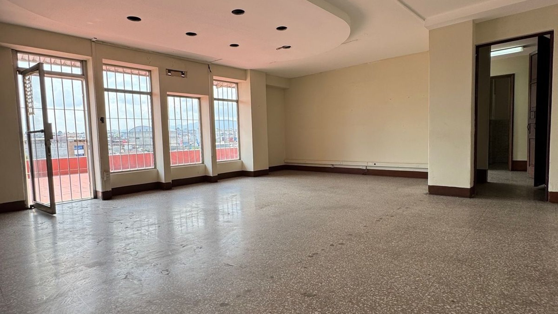 Edificio en Venta / Renta zona 4 - Miniatura 19