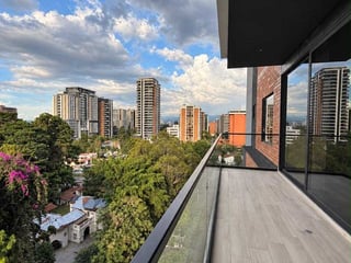 APARTAMENTO NUEVO EN ALQUILER 📍 Edificio Ferre Diez, Zona 10 - 3