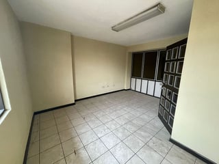 Local comercial en renta, en Zona 5 - 4