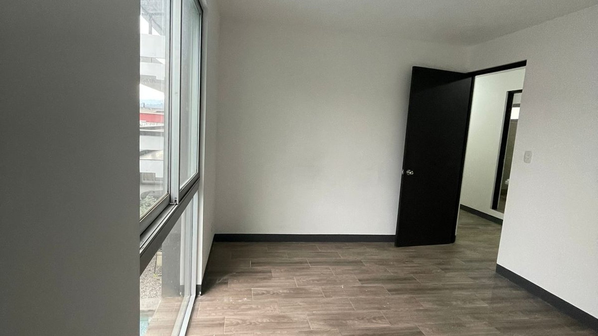 Apartamento en renta Catalina Villa nueva - Miniatura 3