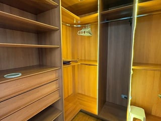 Apartamento Amueblado en Alquiler Edificio Atrium, zona 10 - 5