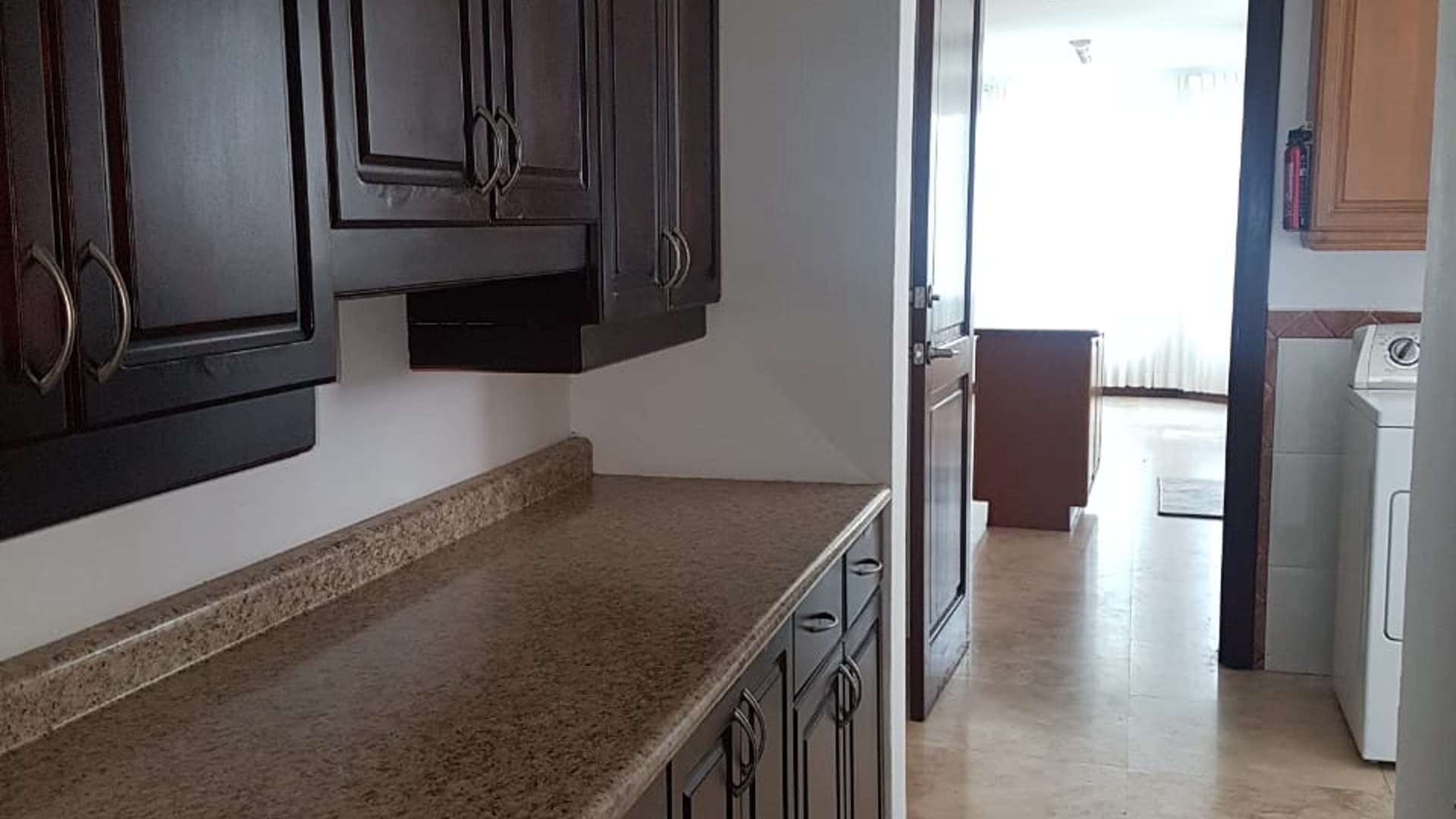 Casa en Renta y Venta zona 16 / La Montaña - Miniatura 6