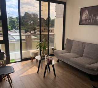 VIVALT/ Apartamento Amueblado en Venta - Renta zona 10