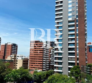 VENTA APARTAMENTO EN GAUDI ZONA 10 DE 4 HABITACIONES