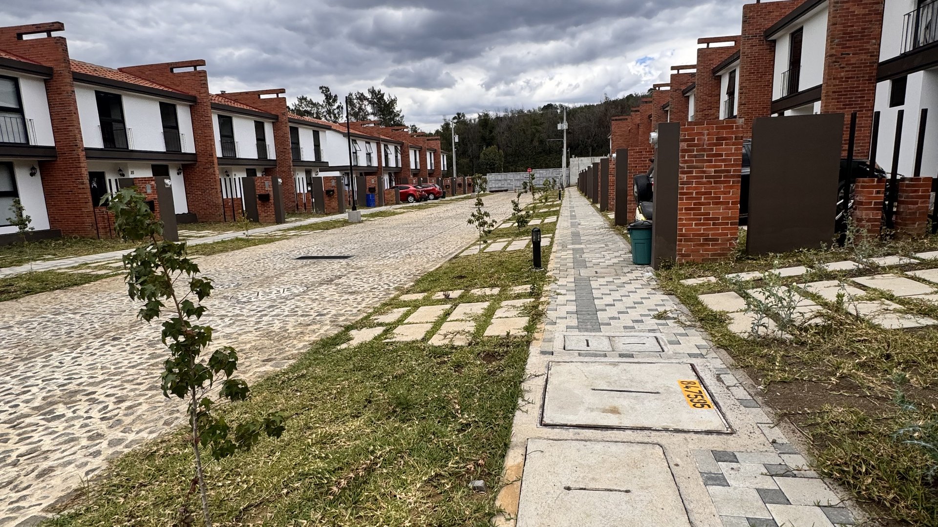 Casa en renta en residencial Senderos del comendador