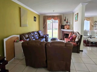 CASA EN ALQUILER 📍 Condominio Villas de Entreverdes, Km. 19 Fraijanes - 5