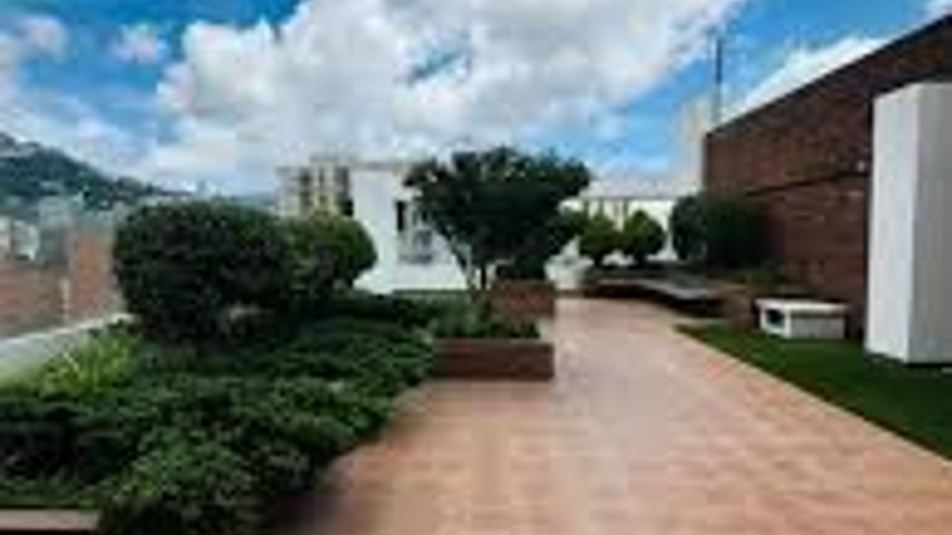 ???? APARTAMENTO EN RENTA – 2 HAB + BALCÓN | EDIFICIO IKARIA | ZONA 15 - Miniatura 10