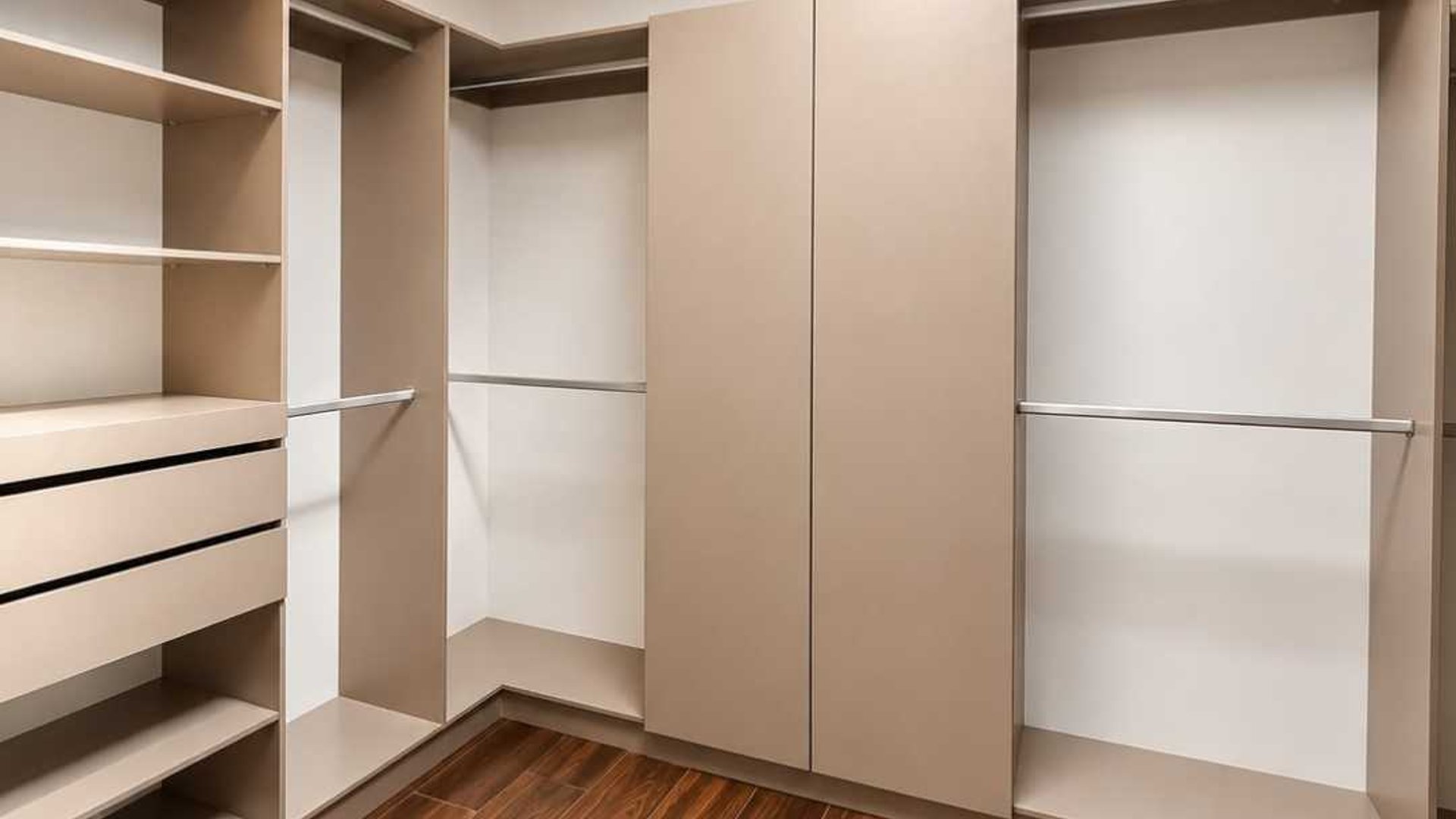 CASA EN VENTA  ???? Exclusivo Condominio Molié, Zona 10 - Miniatura 10