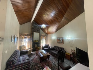 CASA CON EXCELENTE UBICACIÓN EN SAN LUCAS SACATEPEQUEZ - 3