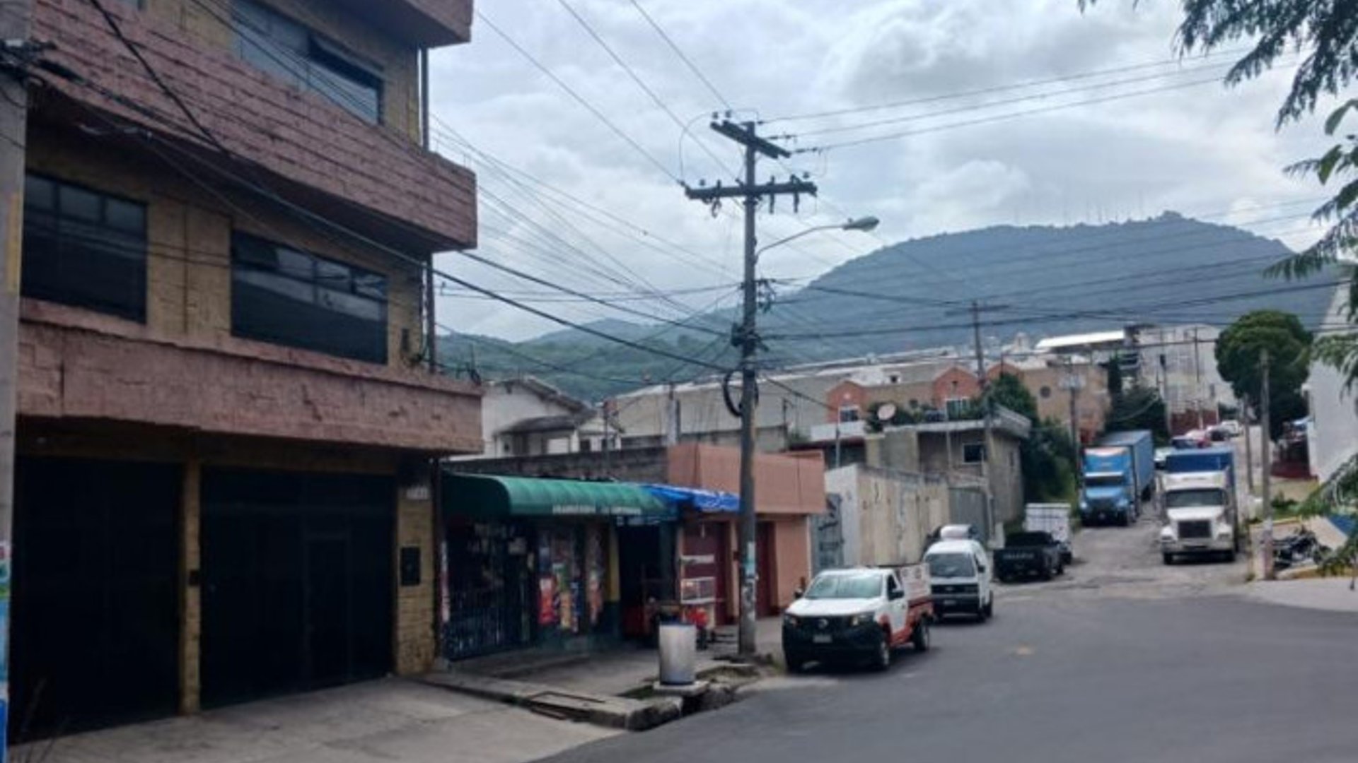 Edificio comercial en venta o renta en San Cristobal - Miniatura 23