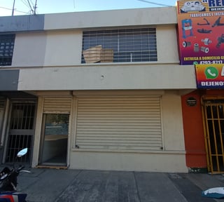 LOCAL COMERCIAL EN RENTA  PLAZA FLORENCIA ZONA 12