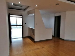 📍 OFICINA EN RENTA – 151 M² + RECEPCIÓN | MURANO CENTER | ZONA 10 - 2