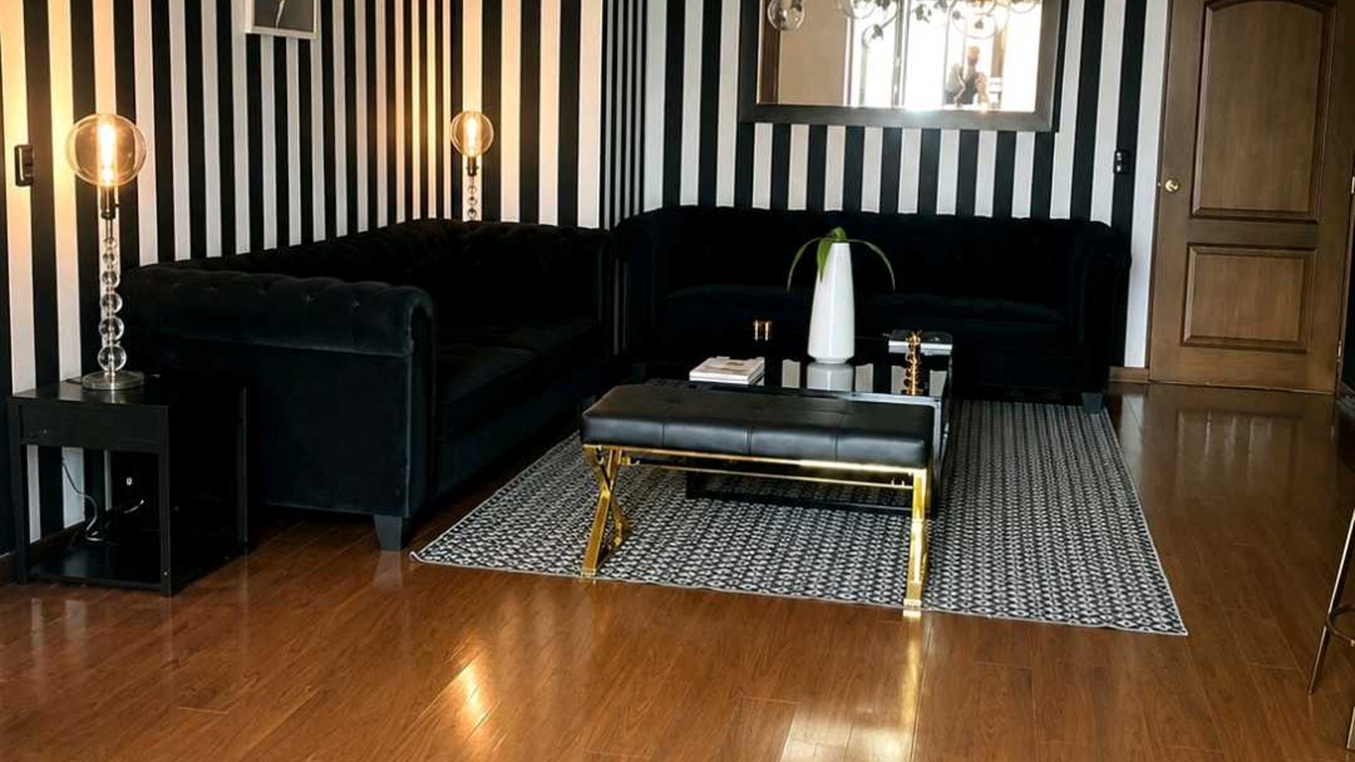 PENTHOUSE EN VENTA / ALQUILER ???? Edificio Vivaldi, Zona 14 - Image 1
